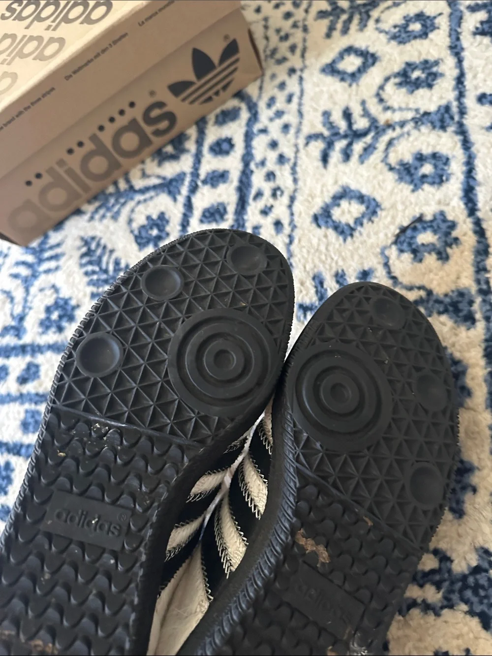adidas White and Black samba-Style Leather Sneakers - Picture 6 of 8